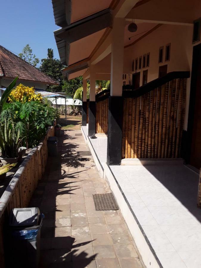 Telage Indah Homestay Kuta  Kültér fotó